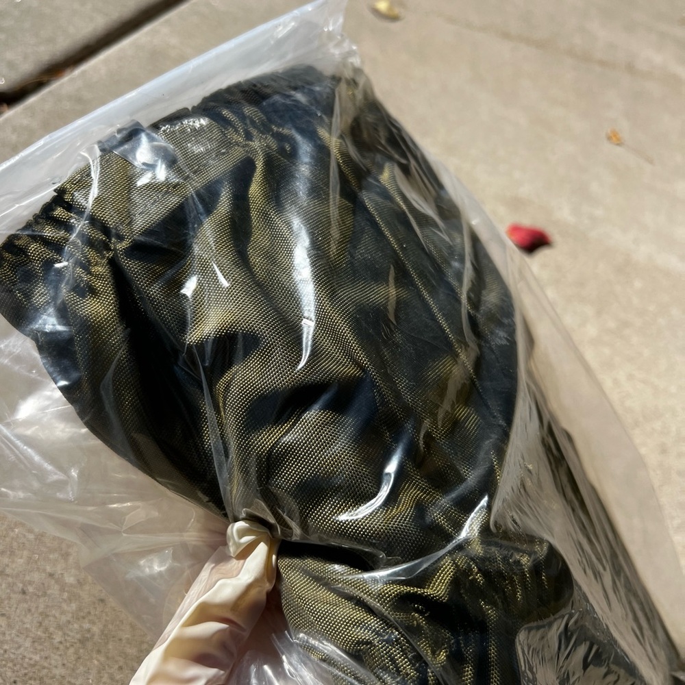 CLEARANCE NWT Men’s Olive Green Nylon Gaitors Made in Italy - Picture 8 of 8